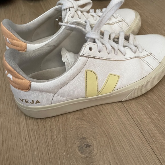 VEJA CAMPO ORANGE AND YELLOW SNEAKER - Picture 5 of 5